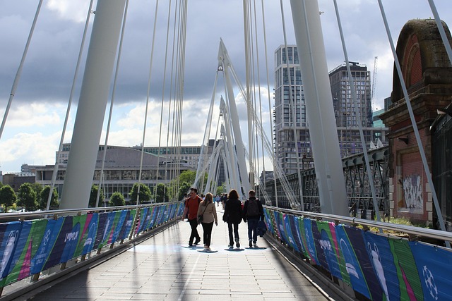 Free London London Bridge photo and picture