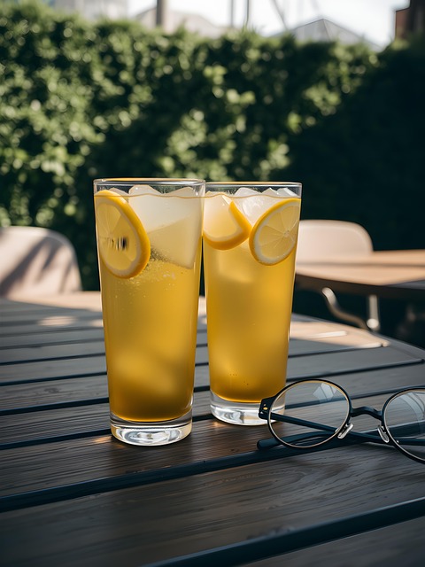 Free summer refreshment lemonade illustration