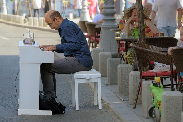 Free People Pianist photo and picture