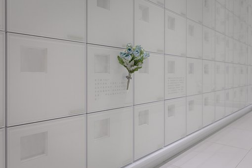 Ramo De Flores, Cementerio, Vidrio