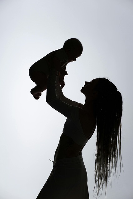 Free family mom child illustration