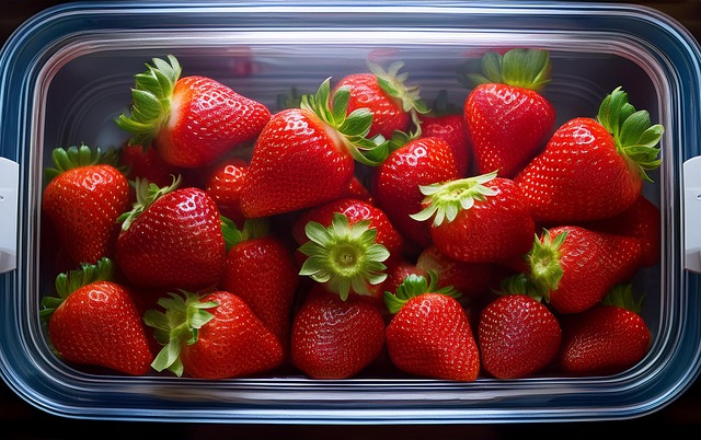 Free Strawberry Fruit illustration and picture