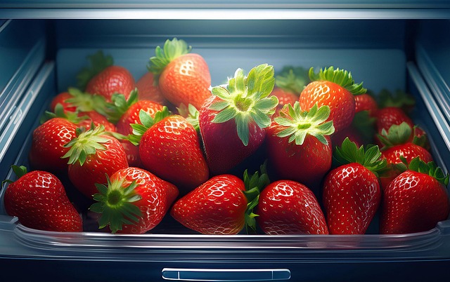 Free Strawberry Fruit illustration and picture