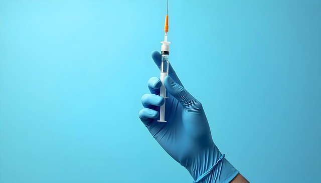 Free syringe medicine doctor illustration