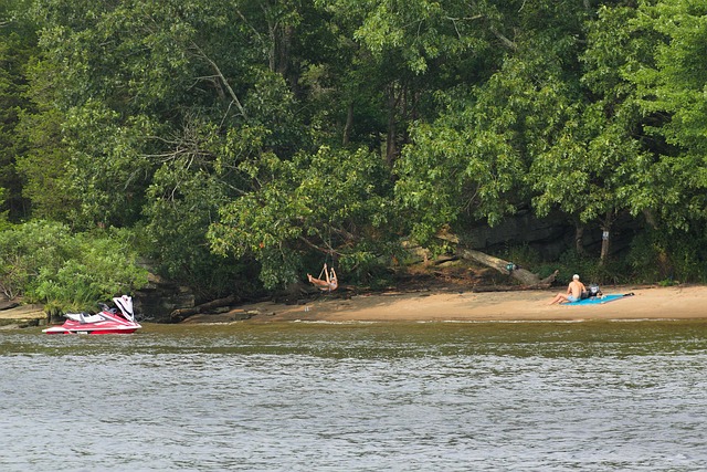 Free Riverside Beach photo and picture