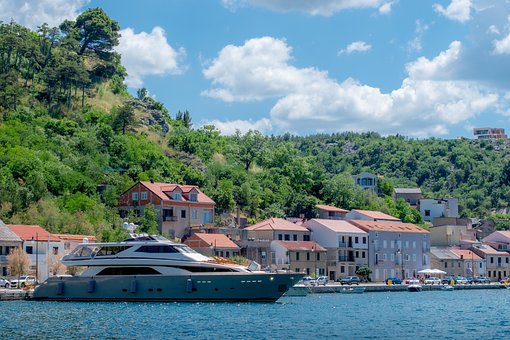 Free Yacht Ship photo and picture