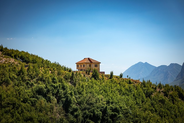 Free Building Architecture photo and picture
