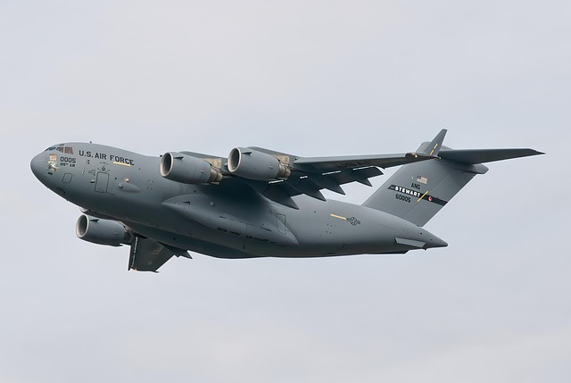 Free C-17 Aircraft photo and picture