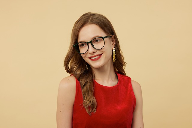 Free Woman Model photo and picture