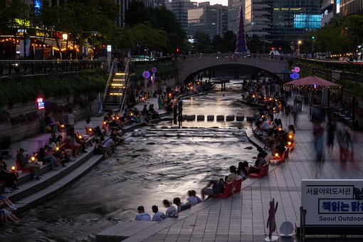 Free Seoul Cheonggyecheon Stream photo and picture