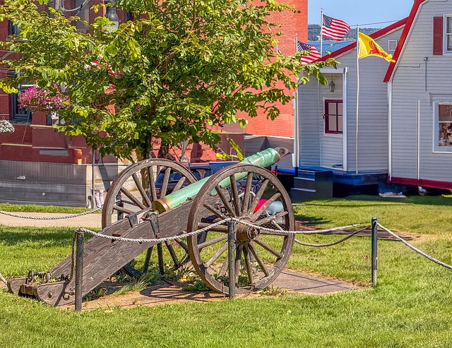 Free Cannonball Cannon photo and picture