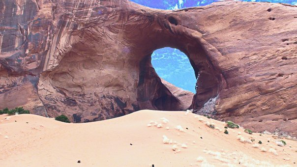 Free Monument Valley Ear Of The Wind illustration and picture