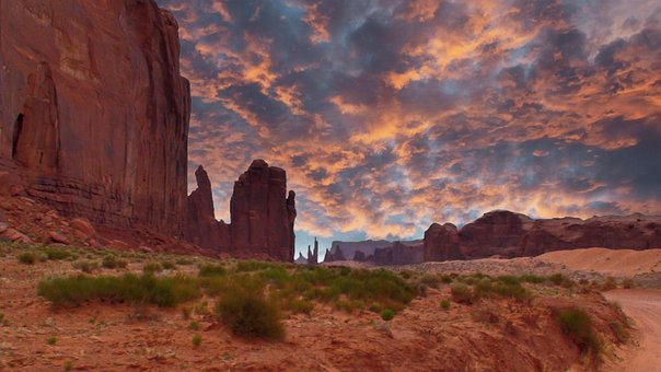 Free Monument Valley Arizona photo and picture
