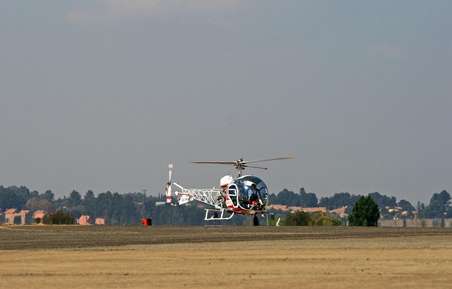 Free Agusta-Bell 47G-3B-2 Rotor Craft photo and picture