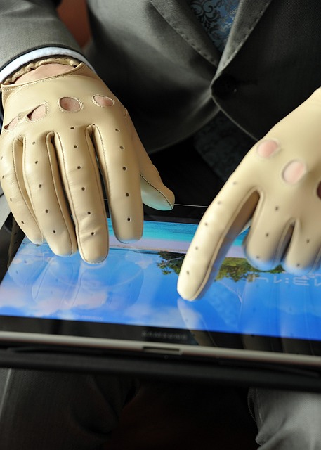 Hände, Die Hände Des Mannes, Handschuhe