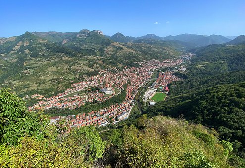 Free Teteven Bulgaria photo and picture