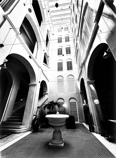 Free Building Lobby photo and picture