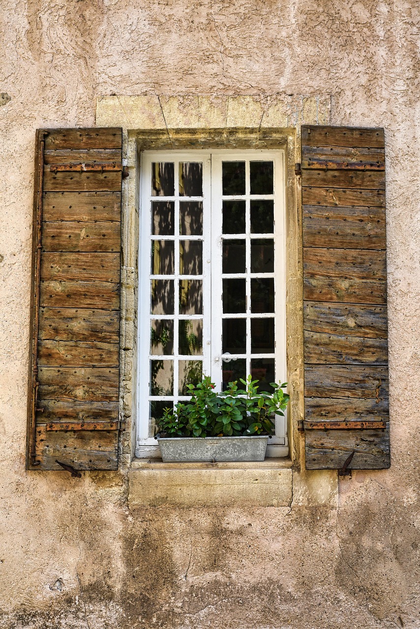 Download free HD stock image of Window Shutters Free Window Shutters photo and picture