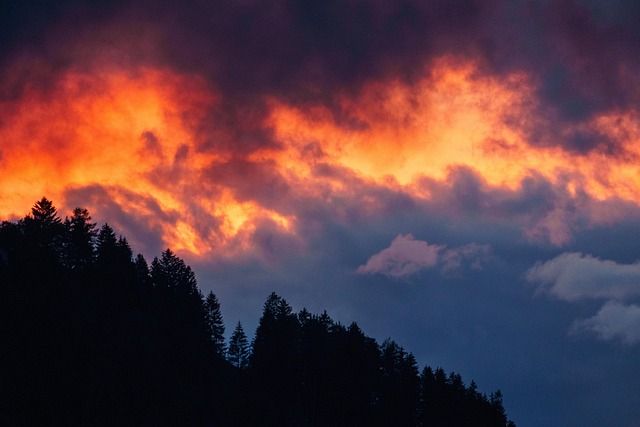 Alperne, Solnedgang, Rød, Himmel