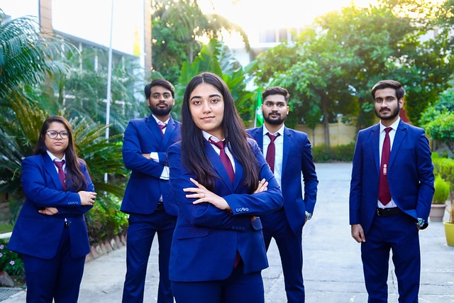 Free Best B-School In Greater Noida photo and picture