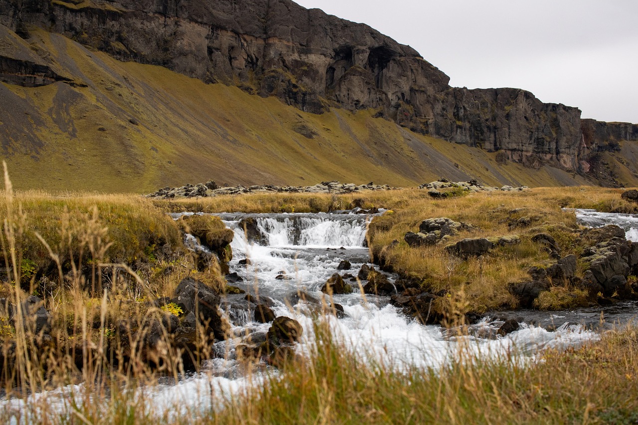 Waterfall - free online jigsaw puzzle photo