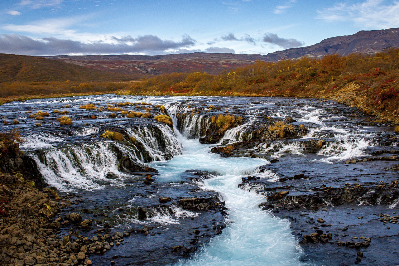 Waterfall - free online jigsaw puzzle photo