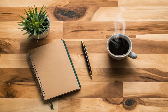 Free desk horizontal indoor illustration