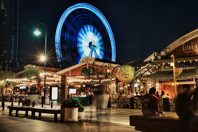Free Night Wheel photo and picture