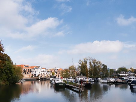 Free Harbor Boats photo and picture