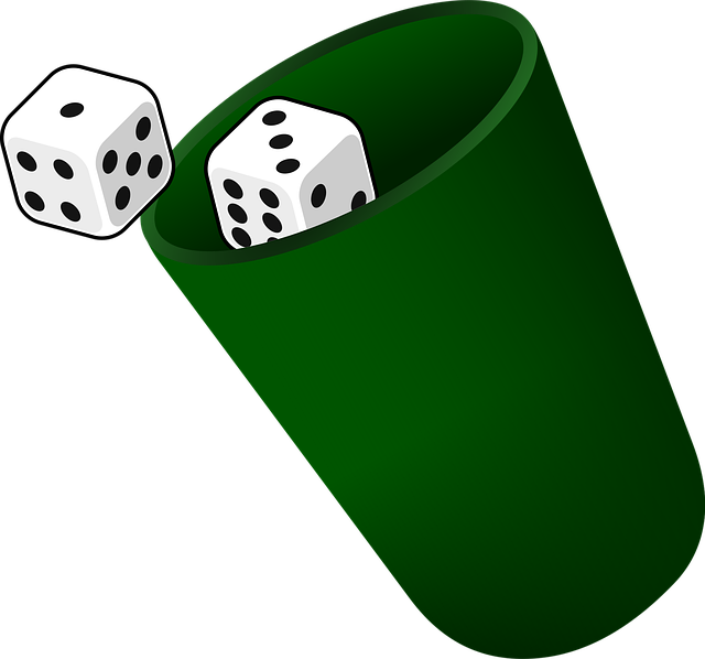 Würfel, Spiel, Würfelbecher, Glücksspiel