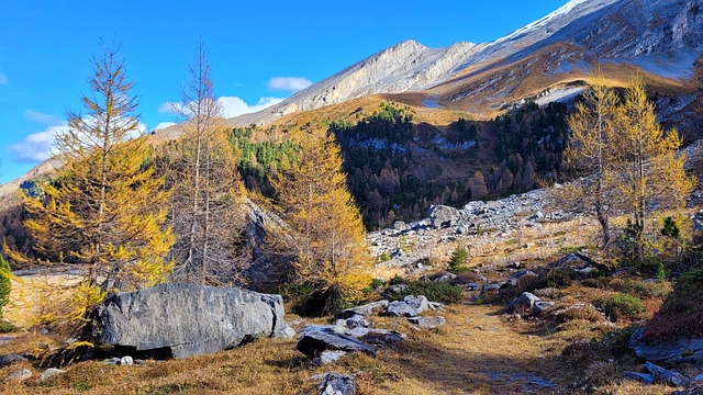 Free Fall Mountains photo and picture