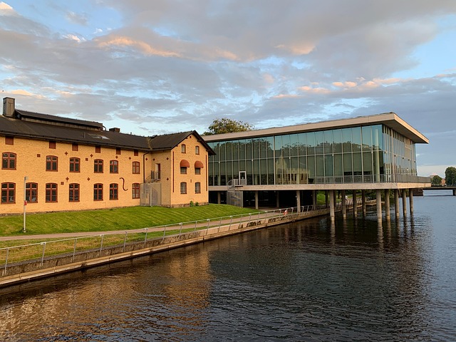 Free Halmstad Library photo and picture