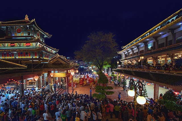 Free Crowded Night photo and picture