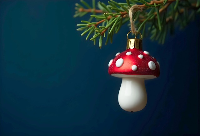 Free bauble christmas tree mushroom illustration