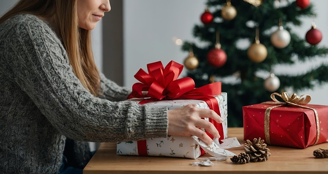 Free Christmas Eve Woman illustration and picture