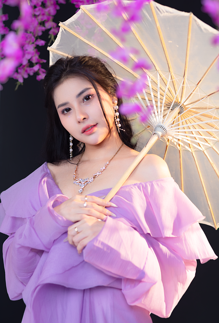 Free Beauty Nymph photo and picture