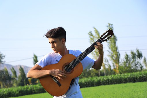 Amin Maleki, Iraniano, Músico