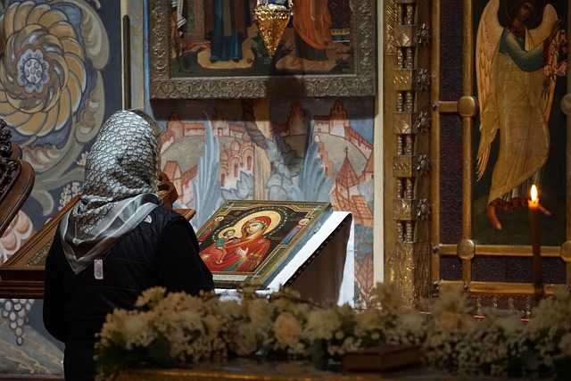 Bom, França, Igreja, Religião, Fé, Rezar