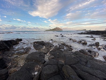 Free Hawaii Moutain photo and picture