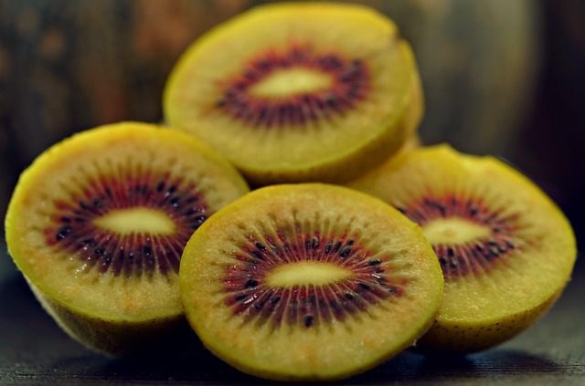 Free Red Kiwi Kiwi photo and picture