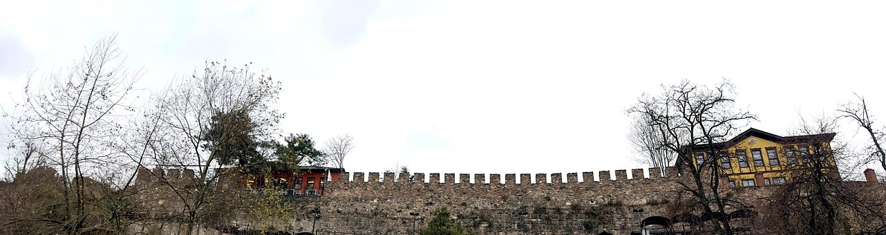 Free Castle House photo and picture