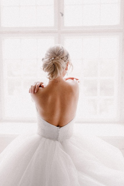 Free Bride Dress photo and picture