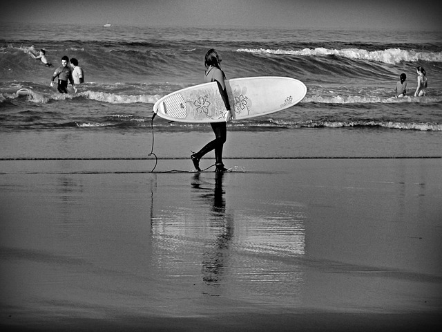 Free Sea Waves photo and picture