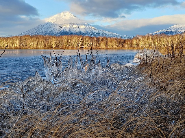 Free Lake Volcano photo and picture