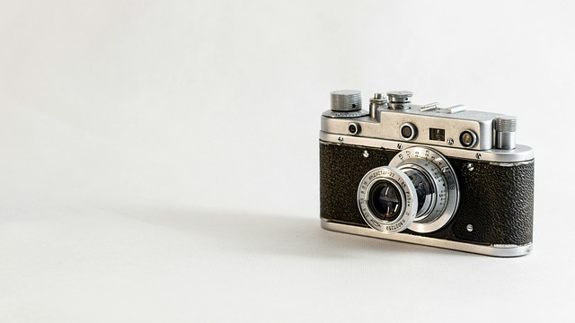 Analog camera, camera, vintage and photography — photo by ZT_OSCAR