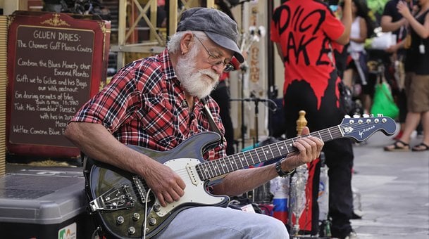 Musiker, Straßenmusiker, Gitarrenspieler