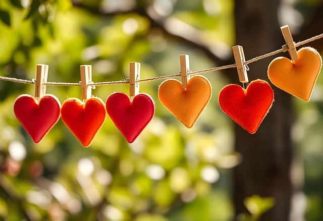 Free heart valentine's day symbol illustration