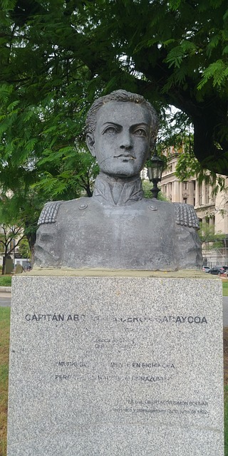 Büste, Skulptur, Statue, Park, Bäume
