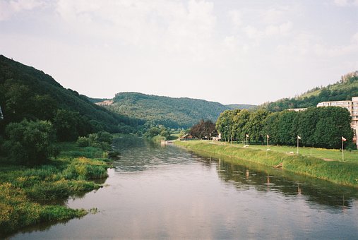 Strømme, Weser, Landskap, Fjell, Skog