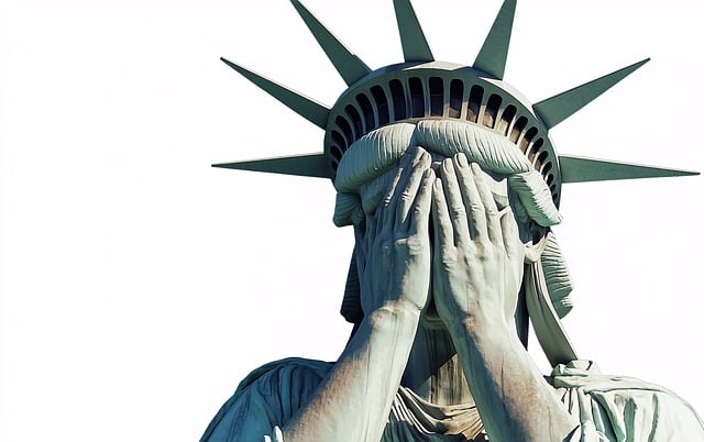 Free ai generated statue liberty illustration